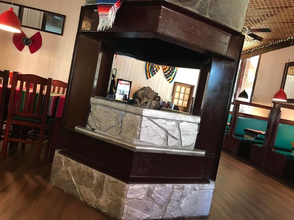 Arturos Restaurant | 27159 CA-189, Blue Jay, CA 92317, USA | Phone: (909) 337-5500