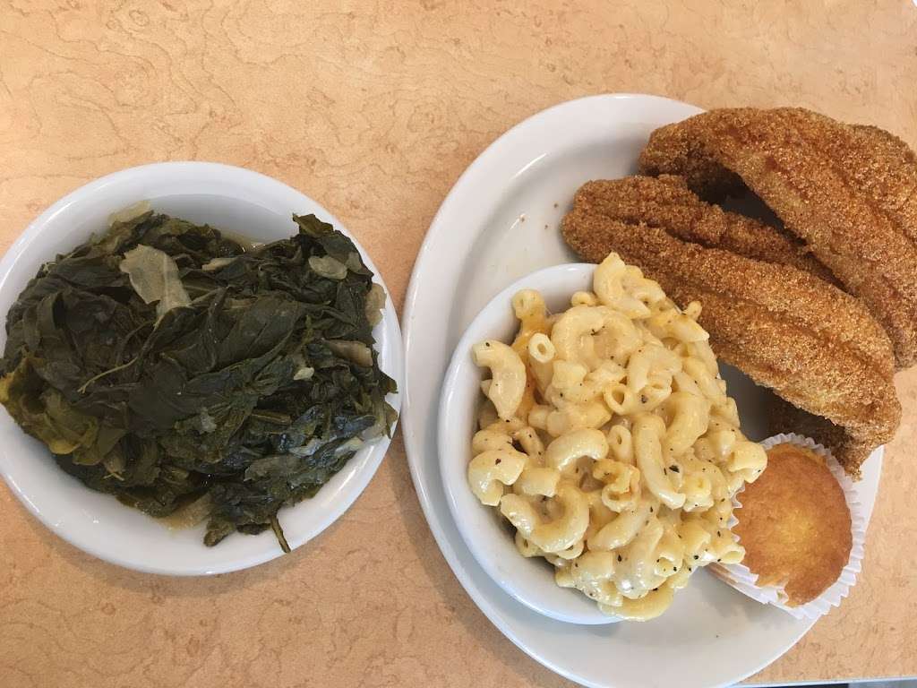 Mandys Soul Food Kitchen | 431 N Bolingbrook Dr, Bolingbrook, IL 60440, USA | Phone: (630) 485-7291