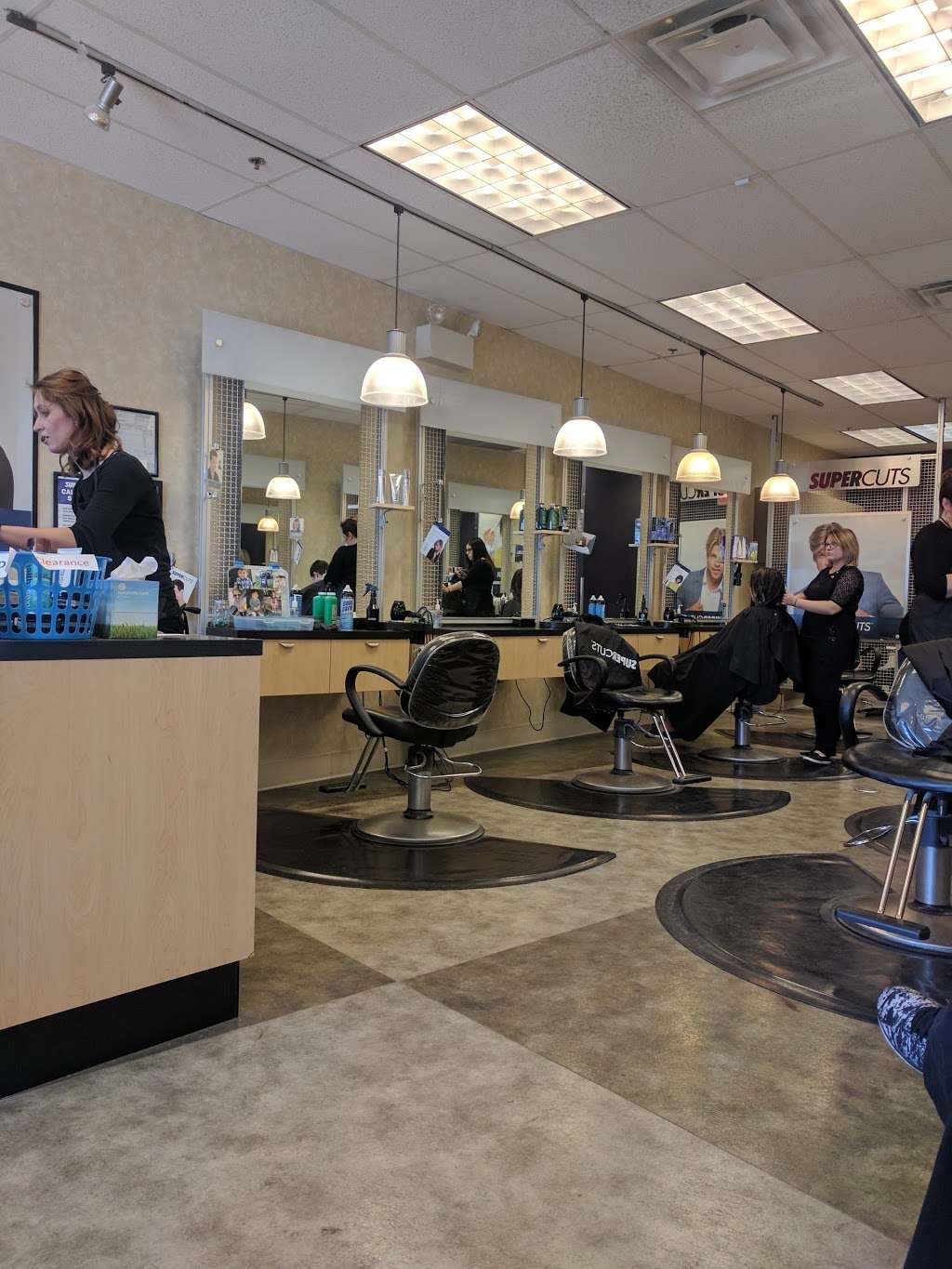 Supercuts | 1855 Sullivan Trail, Easton, PA 18040, USA | Phone: (610) 250-0970