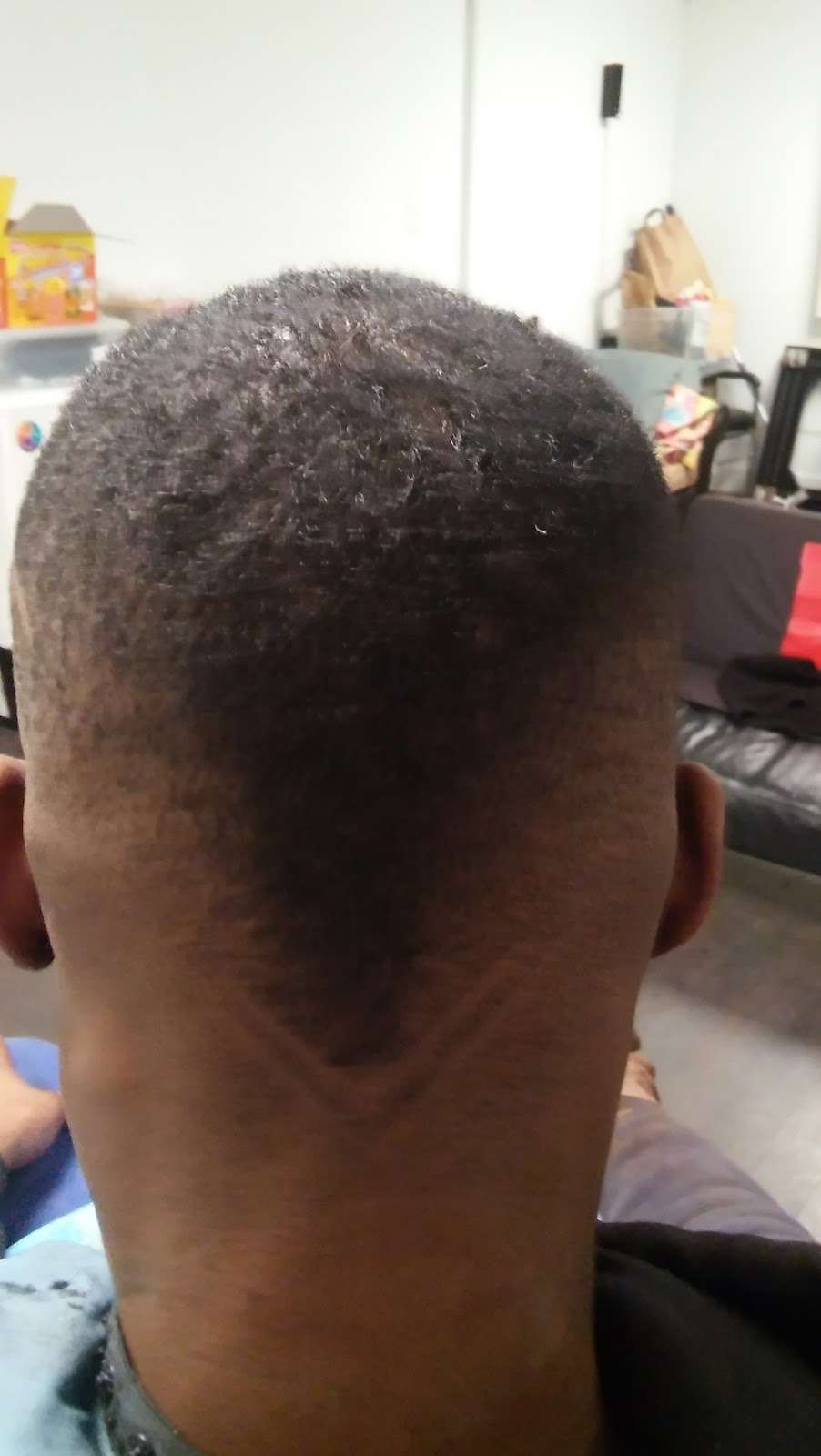 Diamond Cutz Barbershop | 510 E Patapsco Ave, Baltimore, MD 21225 | Phone: (443) 590-2265