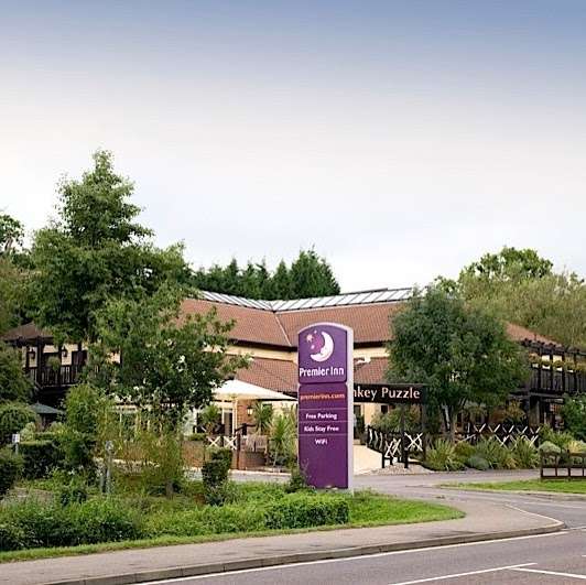 Premier Inn Chessington | Leatherhead Rd, Chessington KT9 2NE, UK | Phone: 0871 527 8228