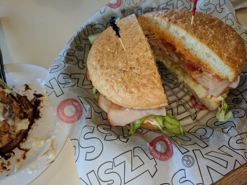 Schlotzskys | 4445 E Thomas Rd, Phoenix, AZ 85018, USA | Phone: (602) 808-9800