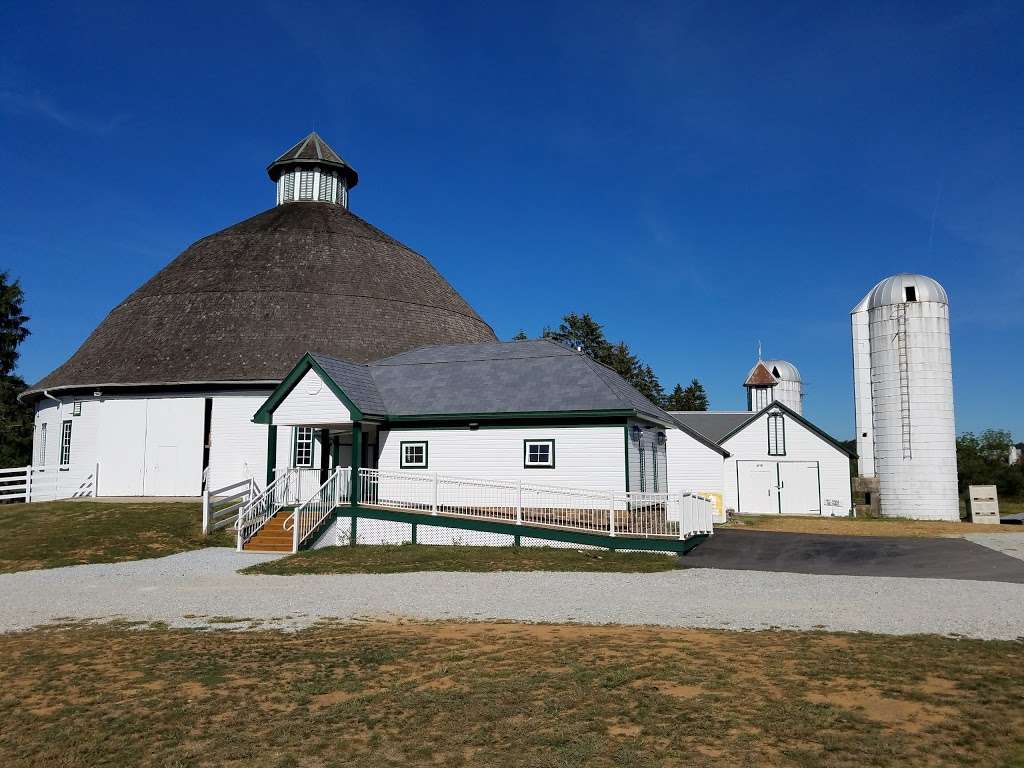 Historic Round Barn & Farm Market | 298 Cashtown Rd, Biglerville, PA 17307, USA | Phone: (717) 334-1984