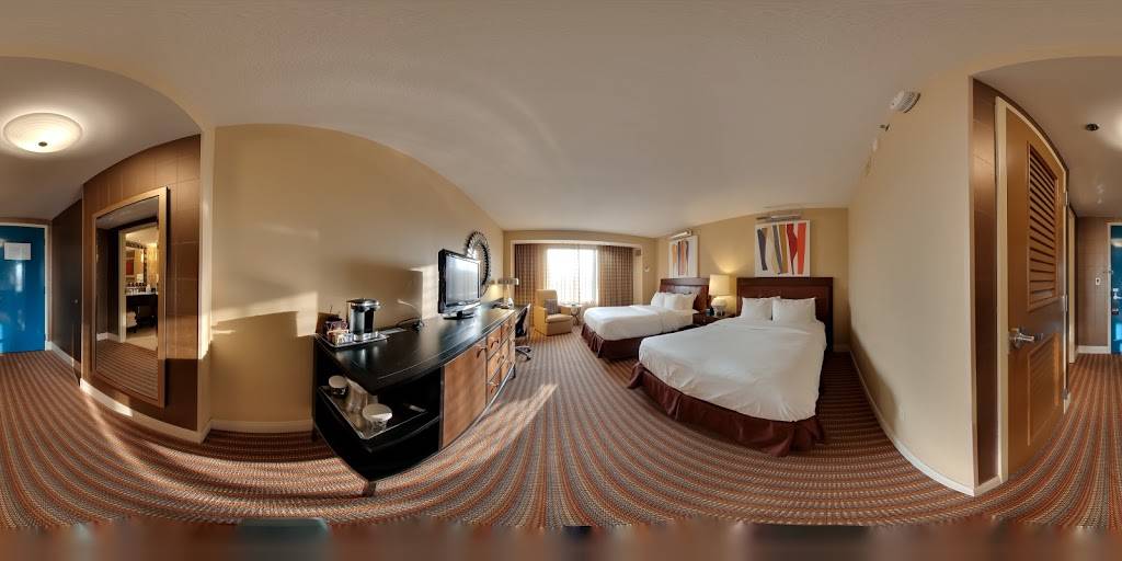 Hilton Omaha | 1001 Cass St, Omaha, NE 68102, USA | Phone: (402) 998-3400