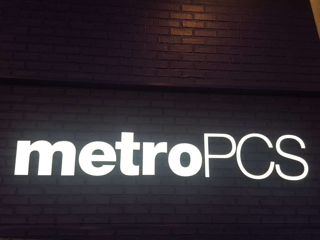 Metro by T-Mobile | 518 San Pablo Ave, Albany, CA 94706, USA | Phone: (510) 528-6800