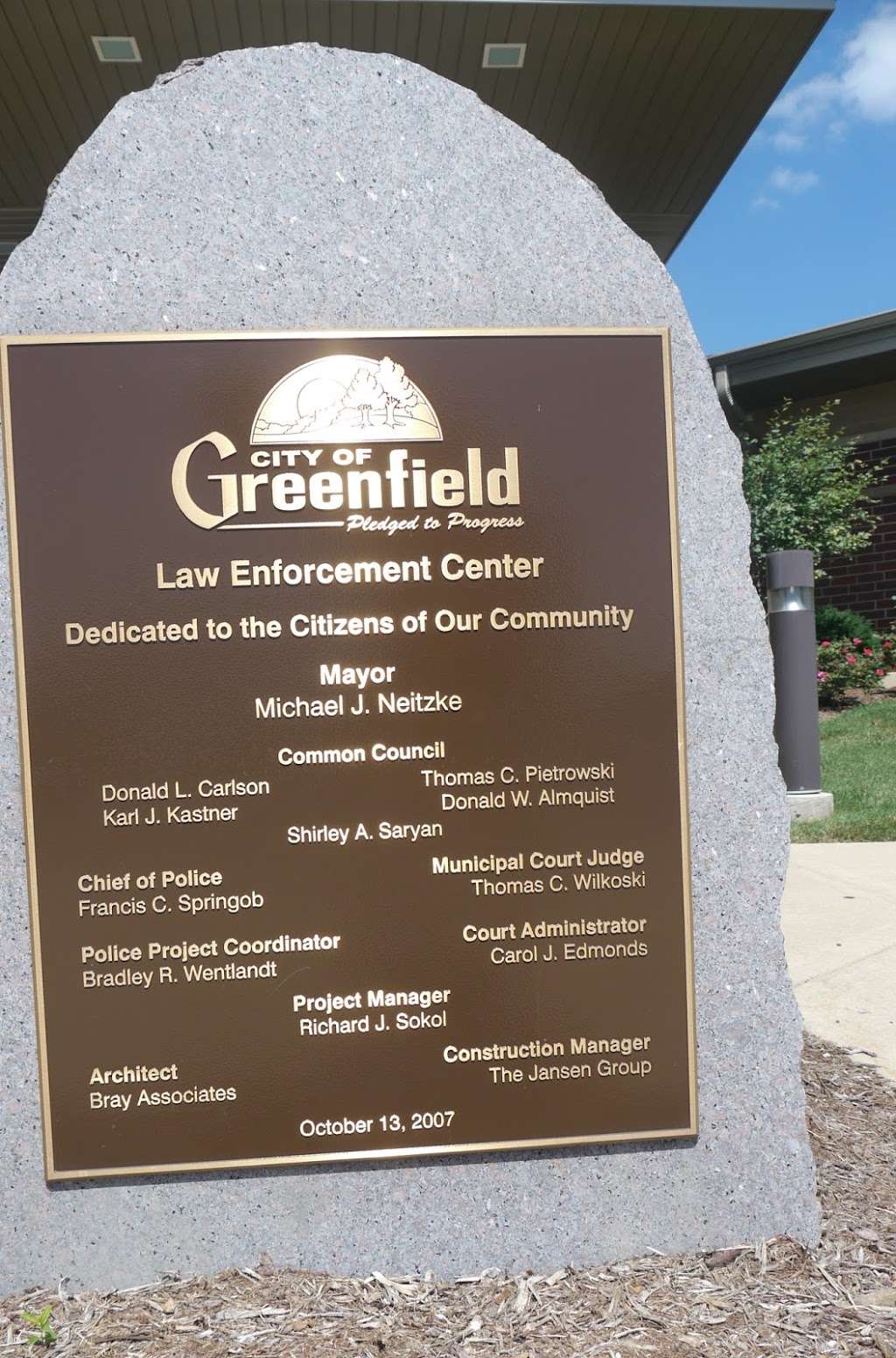 Greenfield Police Department | 5300 W Layton Ave, Greenfield, WI 53220 | Phone: (414) 761-5300