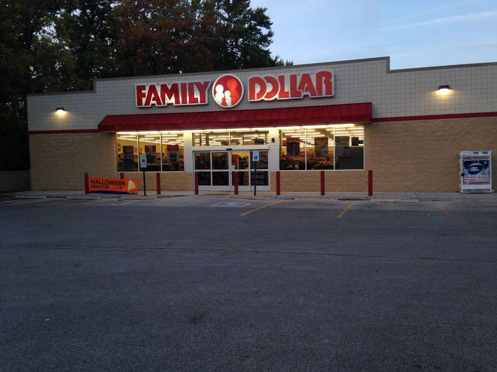Family Dollar | 1523 E Commercial Ave, Lowell, IN 46356, USA | Phone: (219) 696-0284
