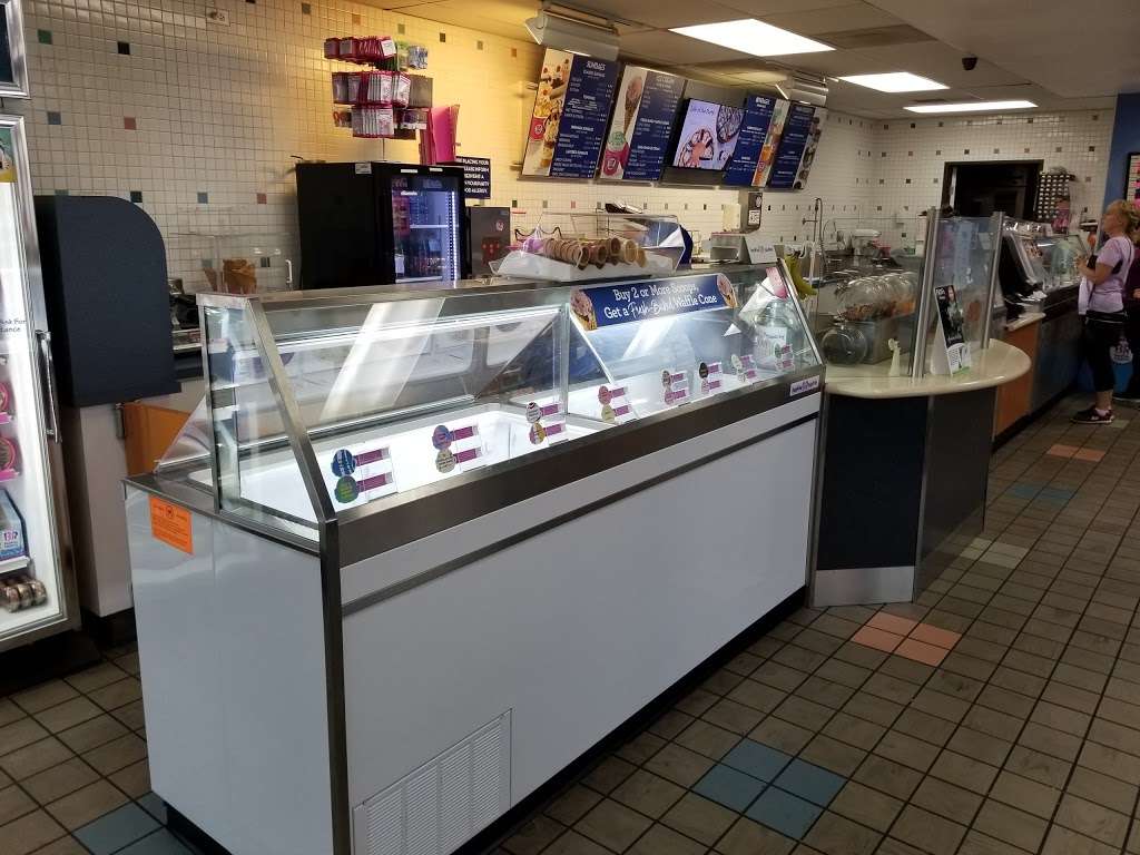 Baskin-Robbins | 1493 W Whittier Blvd, La Habra, CA 90631, USA | Phone: (562) 691-9988