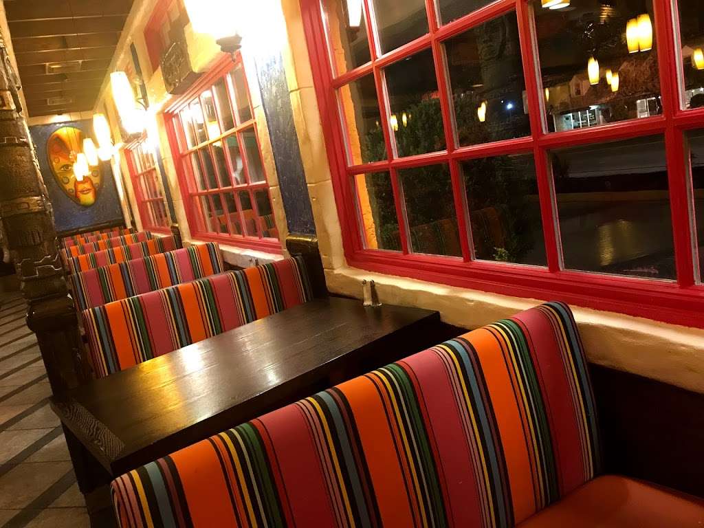 Plaza Azteca | 6 Whiting St, Hingham, MA 02043, USA | Phone: (781) 875-3079