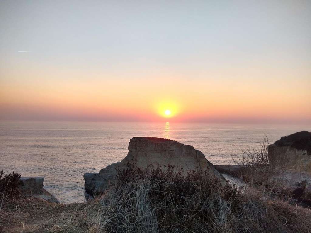 Shark Fin Cove Parking Lot | Davenport, CA 95017, USA