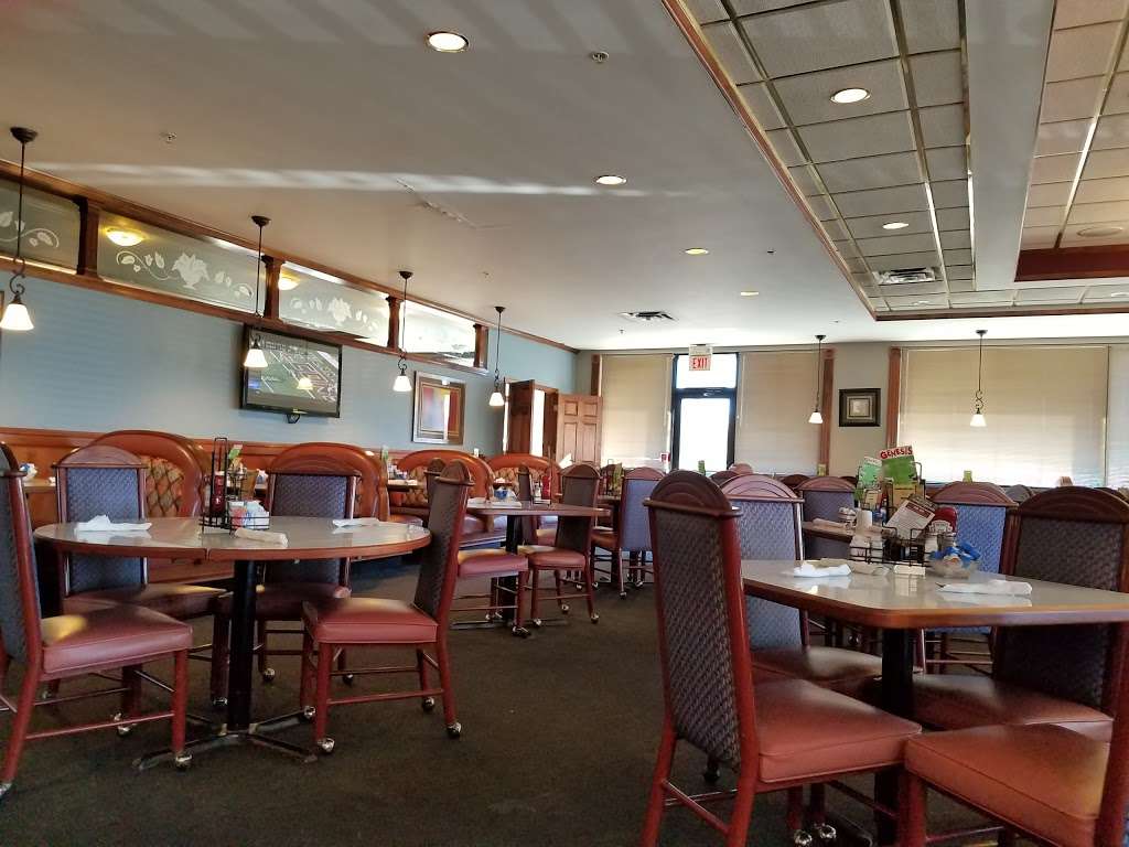 Genesis Restaurant | 3740 S 108th St, Milwaukee, WI 53228, USA | Phone: (414) 604-9000