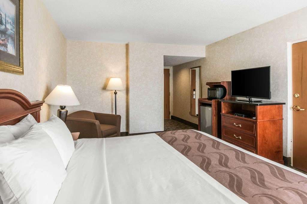 Quality Inn | 21 Cortlandt St, Edison, NJ 08837, USA | Phone: (732) 548-7000