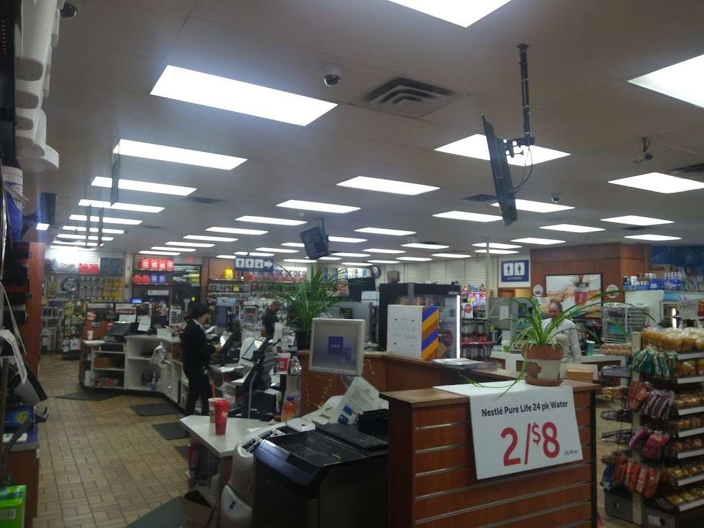 Pilot Travel Center | 301 N Ridge Rd, Minooka, IL 60447, USA | Phone: (815) 467-4416