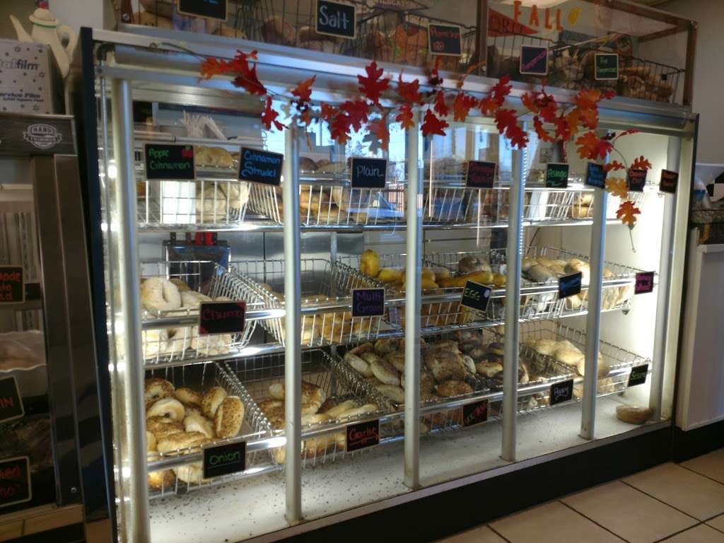 Bagel University East | 1406 S Main Rd # 3, Vineland, NJ 08360, USA | Phone: (856) 691-0909