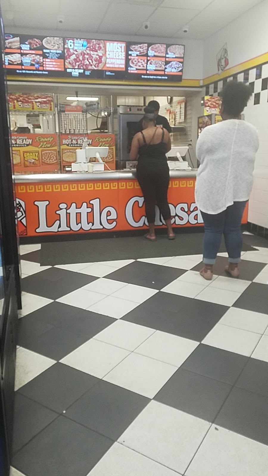 Little Caesars Pizza | 1061 W Pleasant Run Rd, Lancaster, TX 75146, USA | Phone: (972) 218-1700