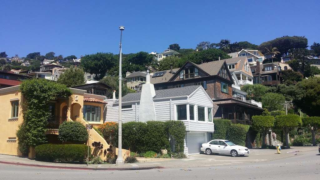 Second St & Main St | Sausalito, CA 94965, USA