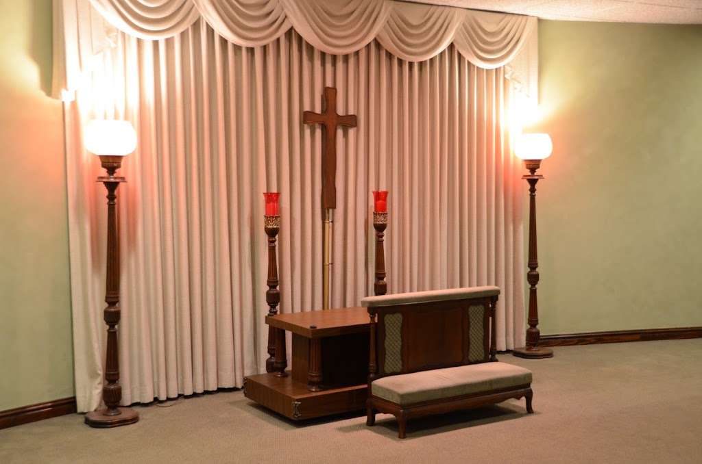 Grove Memorial Chapel | 1199 S Arlington Heights Rd, Elk Grove Village, IL 60007, USA | Phone: (847) 640-0566