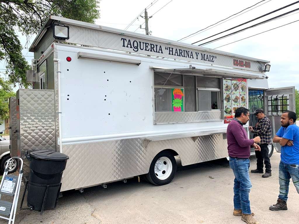 Foodtruck Taqueria “Harina y Maiz” | 12310 Hempstead Rd, Houston, TX 77092, USA | Phone: (832) 923-4990