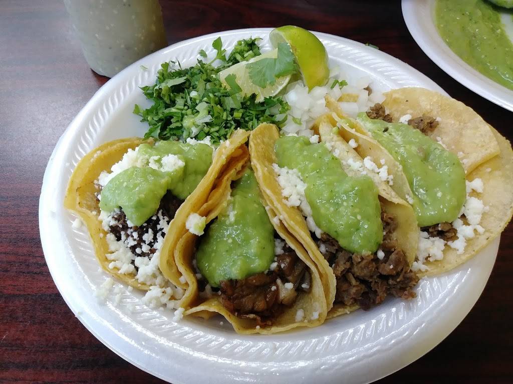 Tacos La Banqueta | 2007 Southeast Pkwy, Arlington, TX 76018, USA | Phone: (682) 276-1577