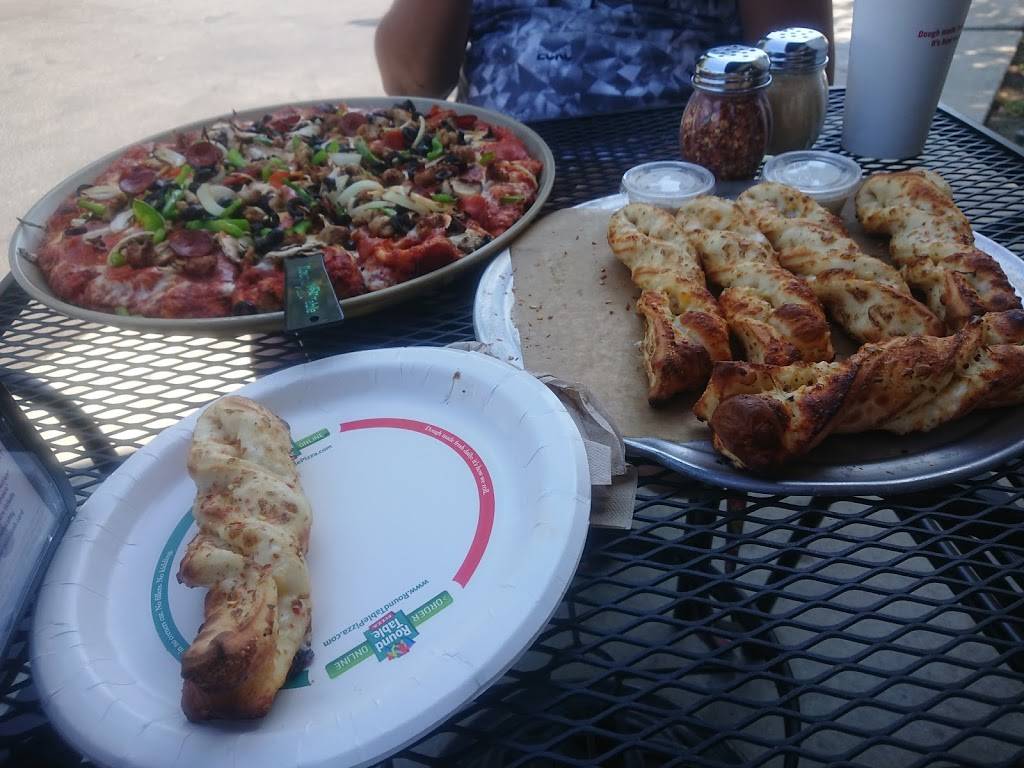 Round Table Pizza | 4551 Jamboree Rd Ste B, Newport Beach, CA 92660, USA | Phone: (949) 387-9877