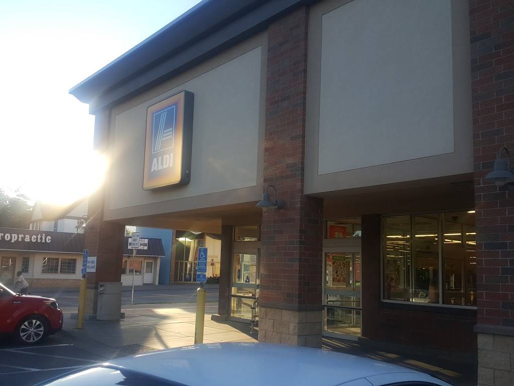 ALDI 3120 Penn Ave N, Minneapolis, MN 55411