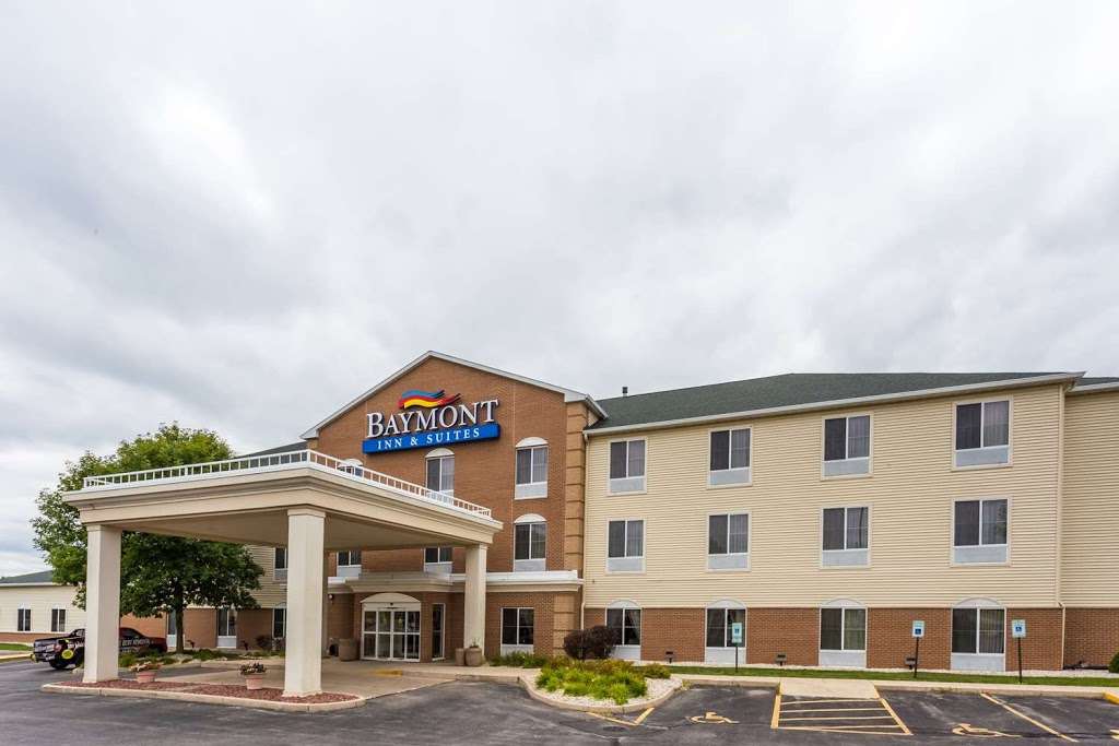 Baymont by Wyndham Waterford/Burlington WI | 750 Fox Ln, Waterford, WI 53185, USA | Phone: (262) 534-4100