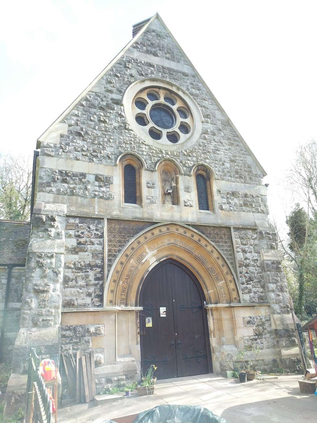 Grove Gardens Chapel (Environment Trust) | Lower Grove Rd, Richmond TW10 6HP, UK | Phone: 020 8891 5455