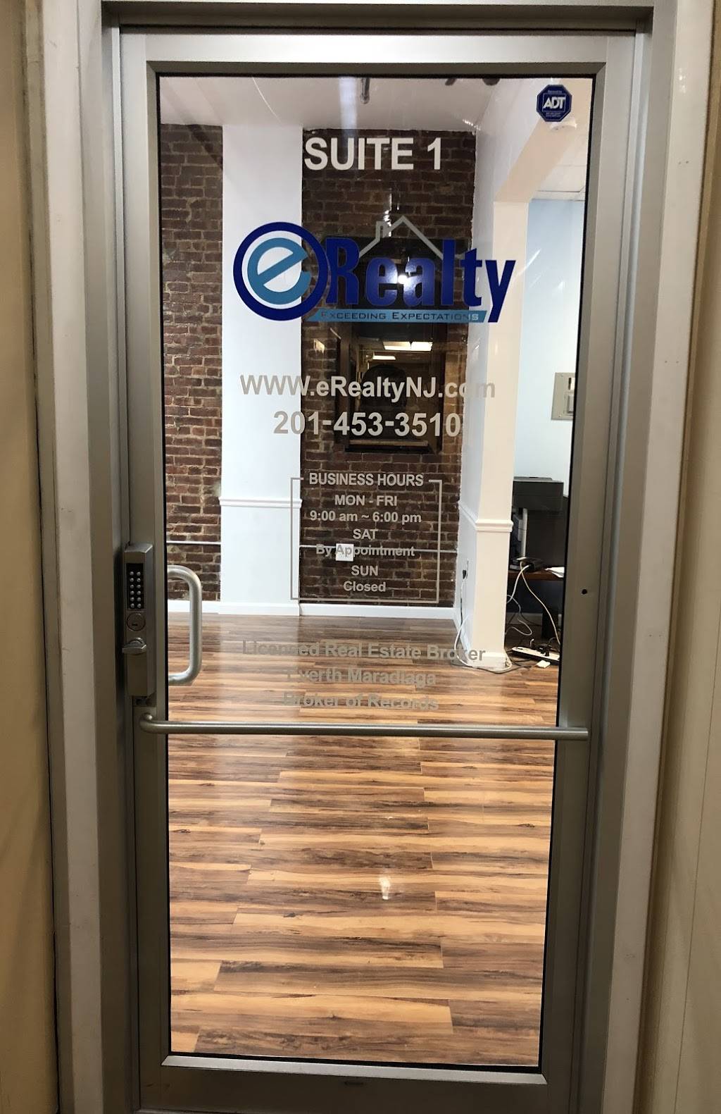 eRealty | 5810 Bergenline Ave #1, West New York, NJ 07093, USA | Phone: (201) 453-3510