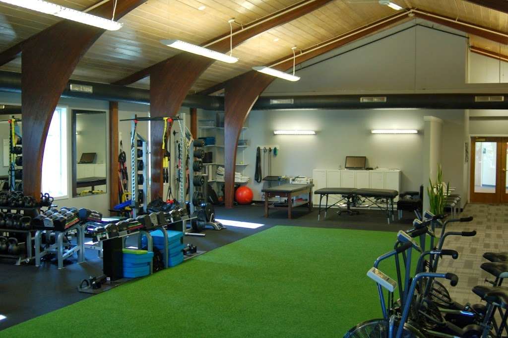 Athletes Edge, LLC | 1605 W Wilson St, Batavia, IL 60510, USA | Phone: (630) 761-9702