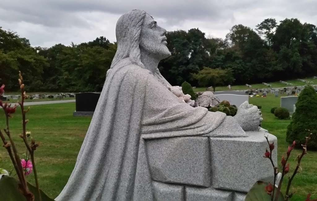 Saint Patricks Cemetery | Huntington Rd, Cold Spring Harbor, NY 11724 | Phone: (631) 385-3311