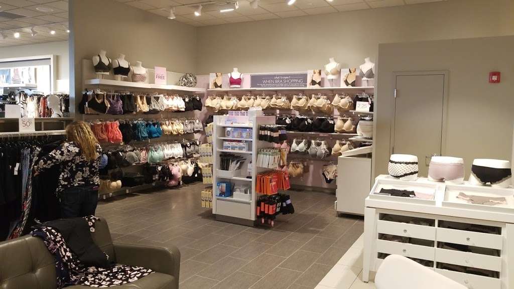 Destination Maternity | 1400 Worcester St, Natick, MA 01760 | Phone: (774) 244-3351