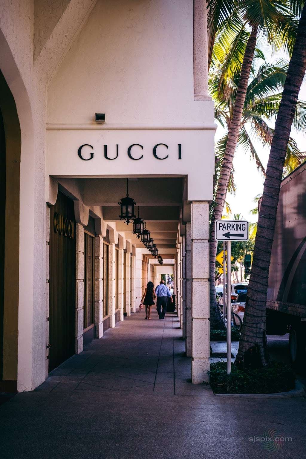 Gucci - 150 Worth Ave Space 137, Palm Beach, FL 33480