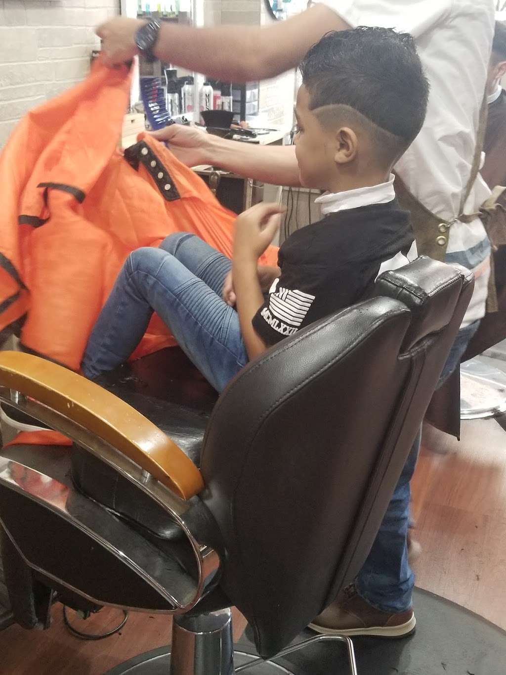 Juventud Barbershop | 179-01 Jamaica Ave, Jamaica, NY 11432, USA | Phone: (917) 560-5205