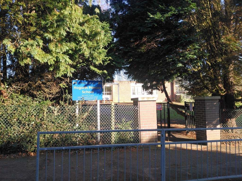 Hogarth Primary School | Riseway, Brentwood CM15 8BG, UK | Phone: 01277 212216