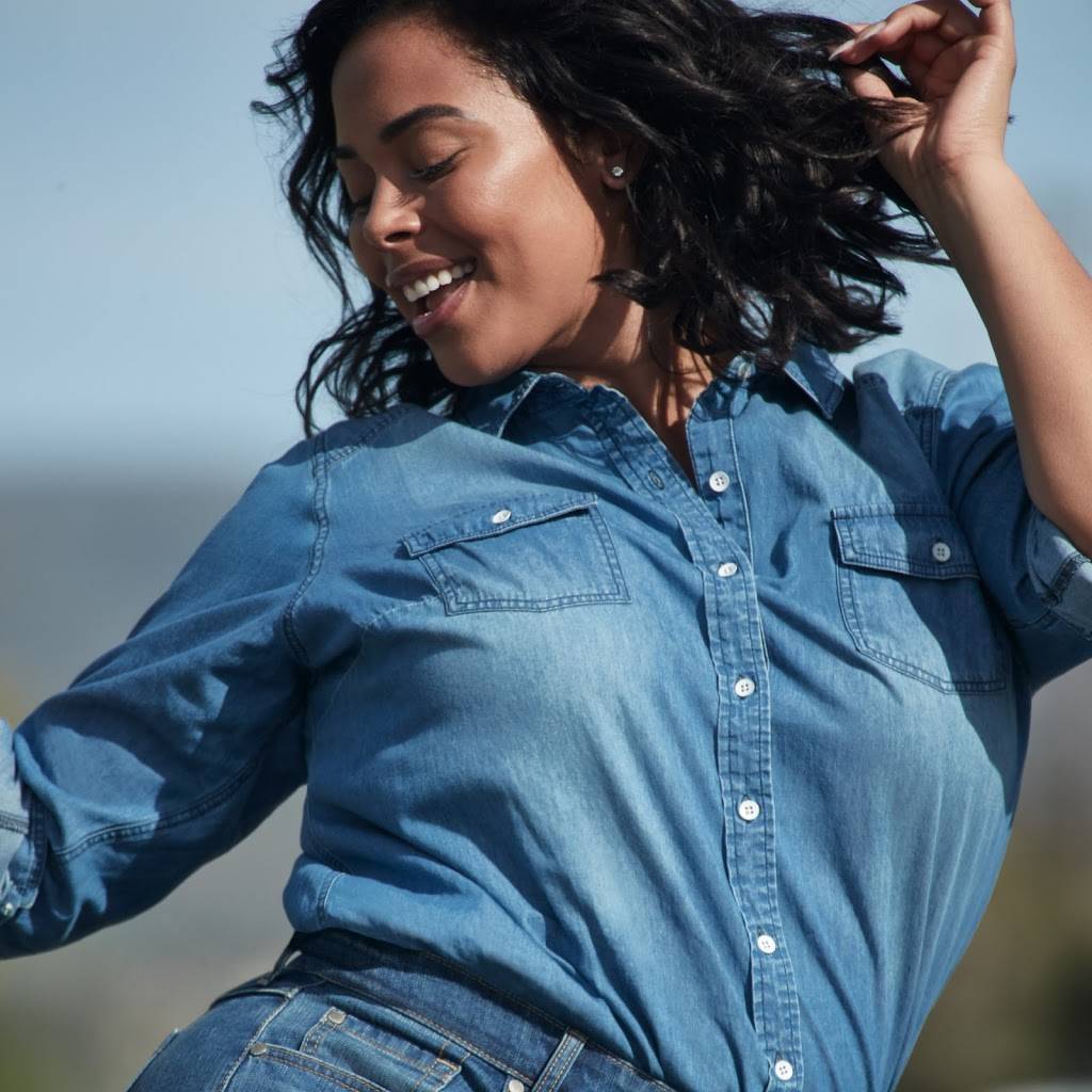 Torrid | 1600 Premium Outlets Blvd Space # 875, Norfolk, VA 23502, USA | Phone: (757) 335-4997
