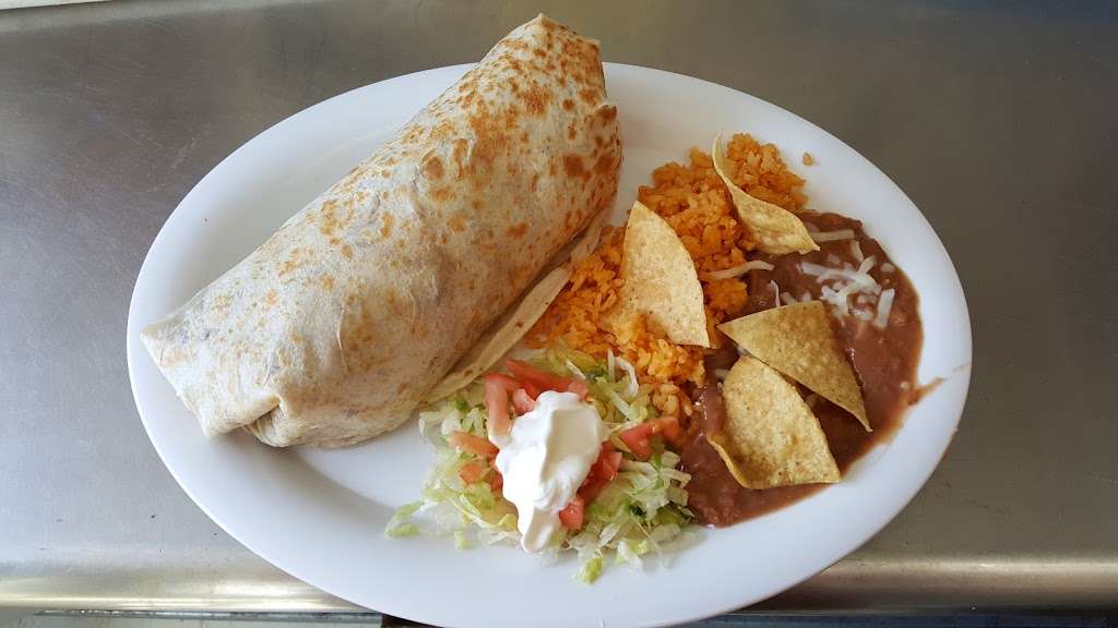 El Dorado Mexican Restaurant | 103 Rand Rd, Lakemoor, IL 60050 | Phone: (815) 385-3303