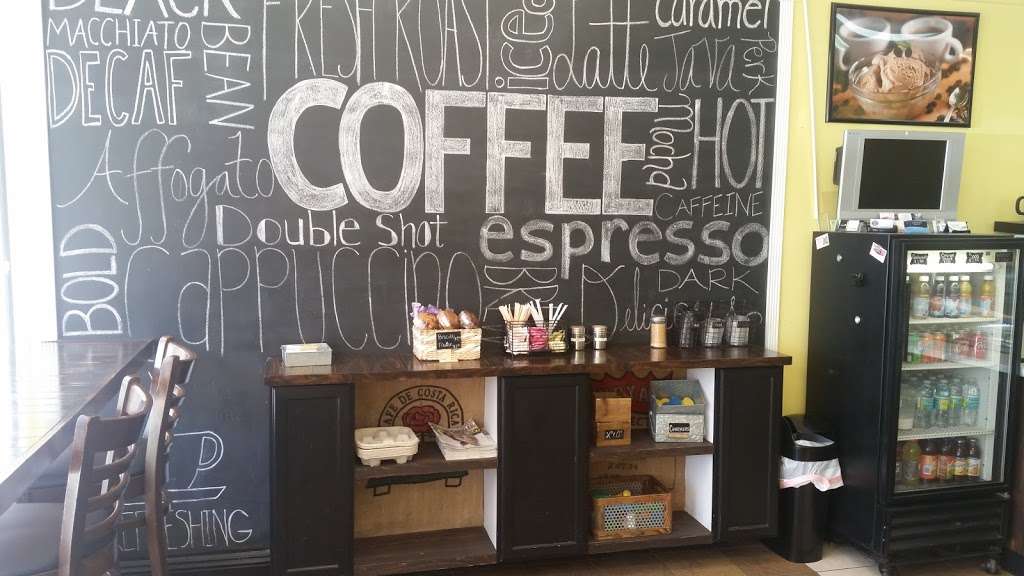 Loxahatchee Ice Cream & Coffee | 7070 Seminole Pratt Whitney Rd #2, Loxahatchee, FL 33470, USA | Phone: (561) 223-2510