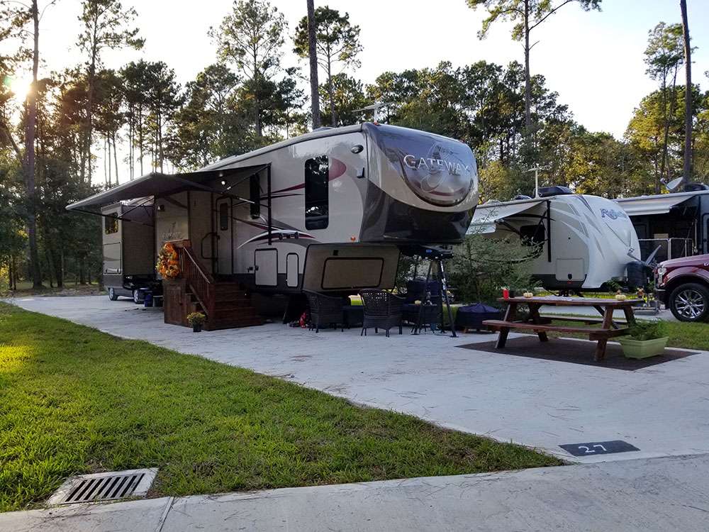 Legends RV Resort | 22225 McCleskey Rd, New Caney, TX 77357 | Phone: (713) 303-5485