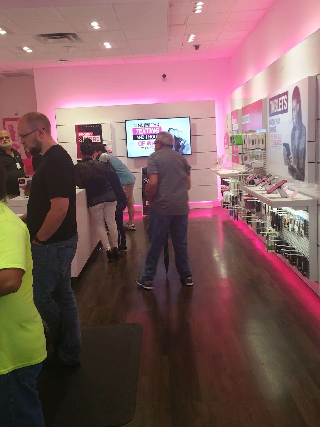 T-Mobile | 3807 US Hwy 98 N, Lakeland, FL 33809 | Phone: (863) 816-2937