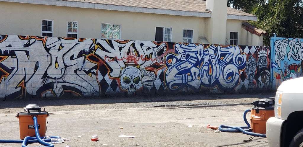 Personal Touch Car Wash Of Elwood / Personal Touch Car