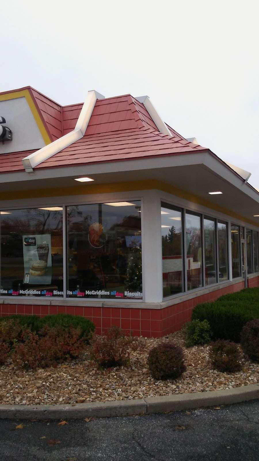 McDonalds | 3725 State Ave, Kansas City, KS 66102, USA | Phone: (913) 371-0606