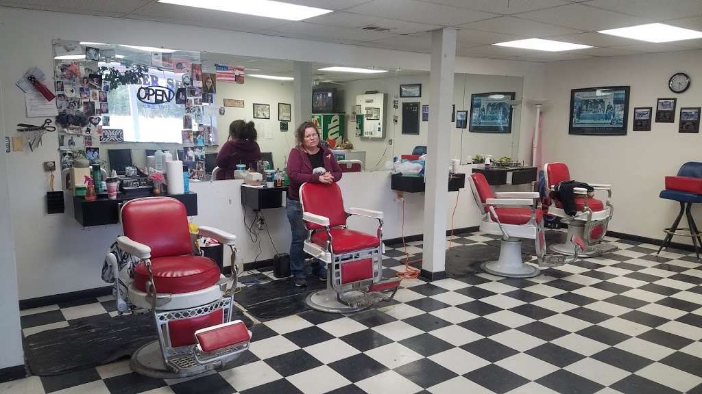 Bryantown Barber Shop | 6421 Leonardtown Rd, Bryantown, MD 20617, USA | Phone: (301) 274-3899