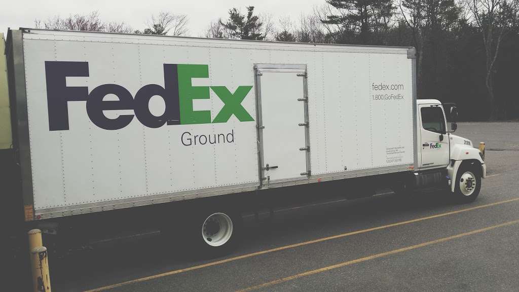 FedEx Ground | 44 Industrial Dr, Londonderry, NH 03053, USA | Phone: (800) 463-3339