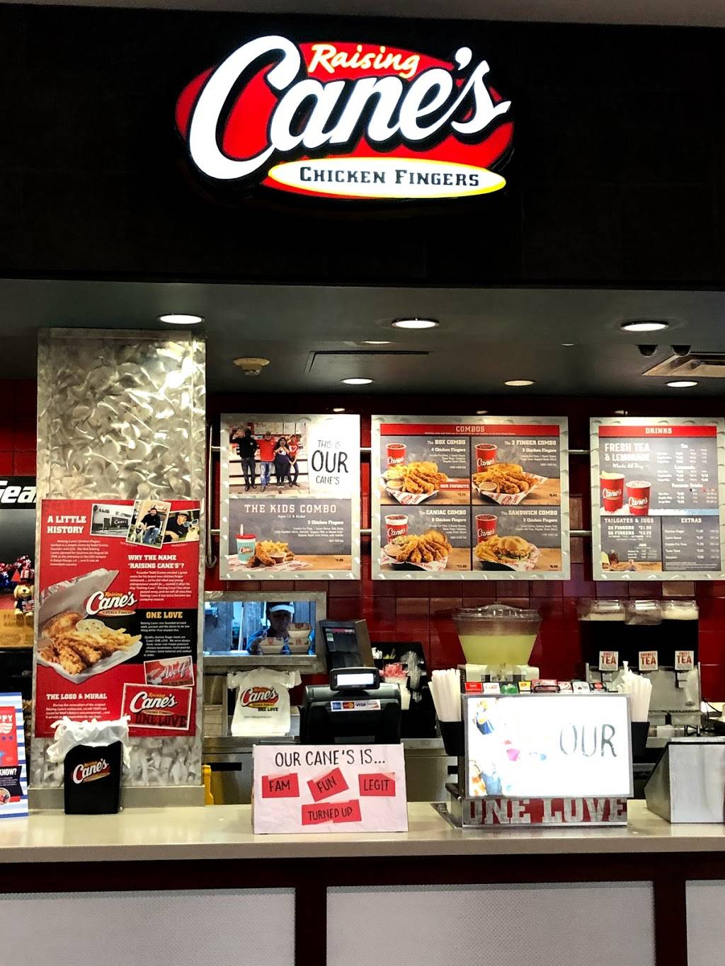 Raising Canes Chicken Fingers | 13350 Dallas Pkwy, Dallas, TX 75240, USA | Phone: (972) 716-2084