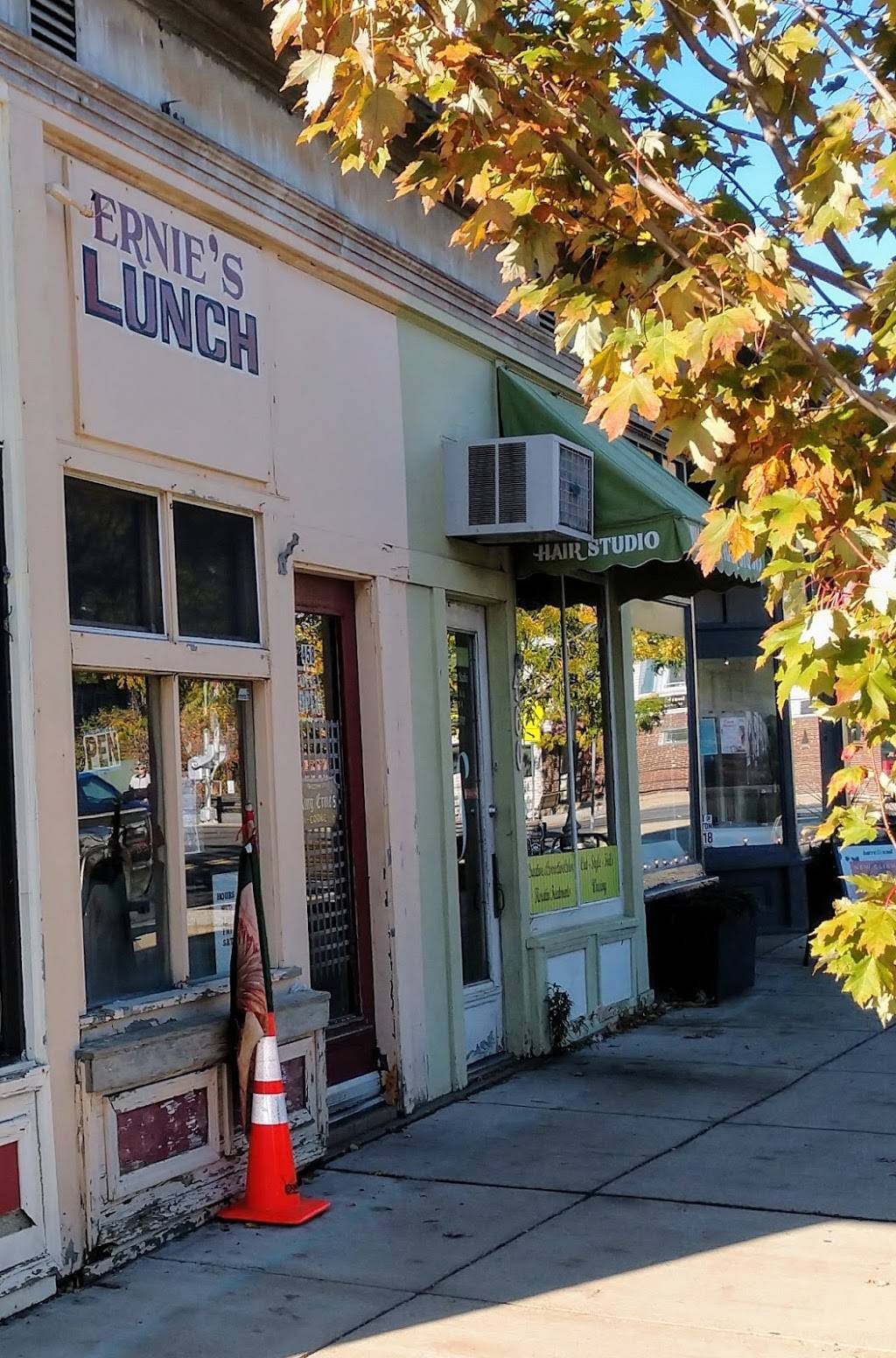 Ernies Lunch LLC | 458 Franklin St, Melrose, MA 02176, USA | Phone: (781) 662-5222