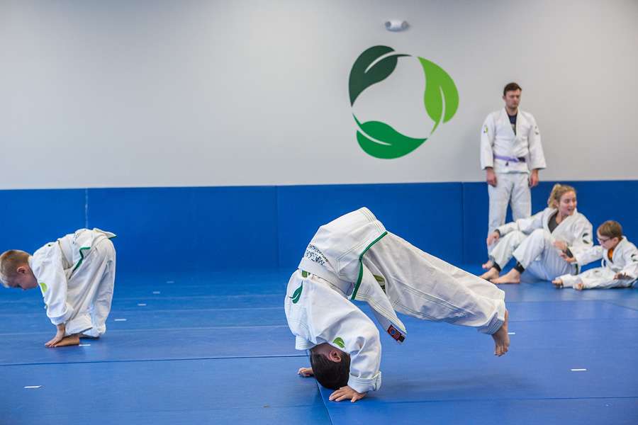 Matakas Jiu Jitsu | 2043 US-130 Suite #14, Burlington, NJ 08016 | Phone: (609) 952-6200