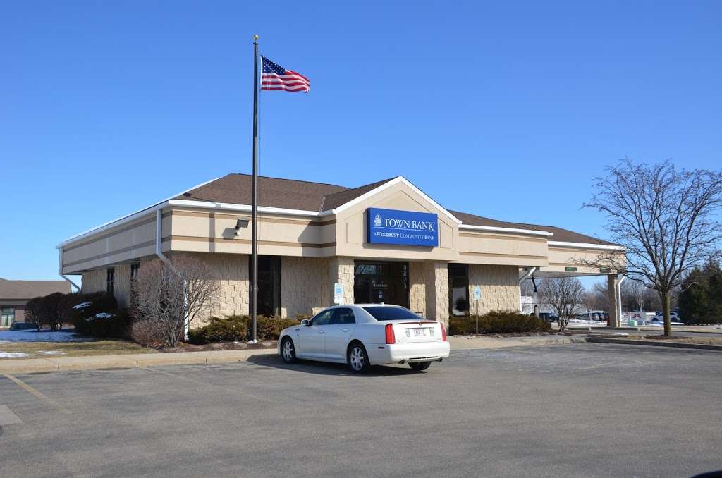 Town Bank | 550 Commercial Ct, Lake Geneva, WI 53147 | Phone: (262) 248-5189