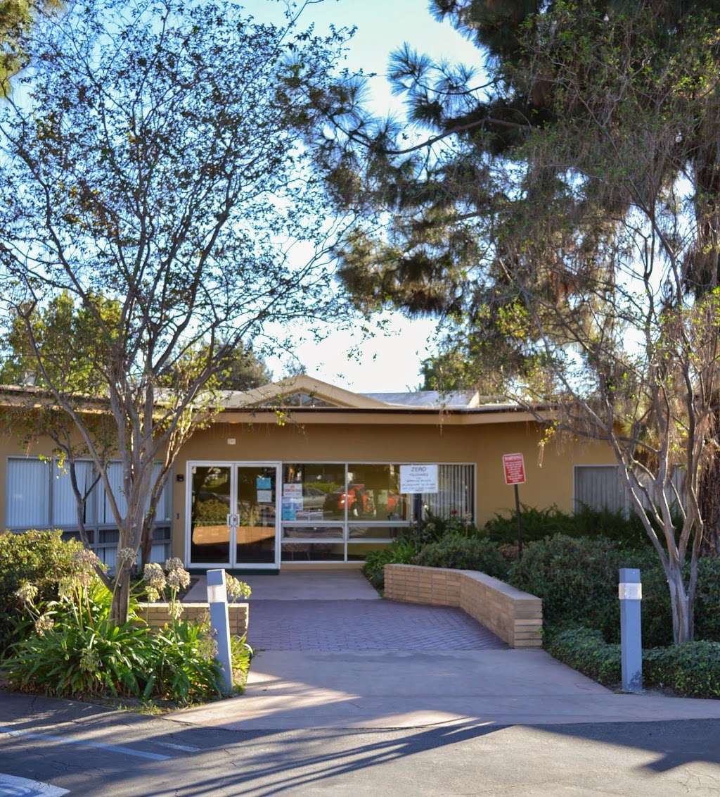 Del Rio Convalescent Center | 7004 Gage Ave, Bell Gardens, CA 90201 | Phone: (562) 927-6586