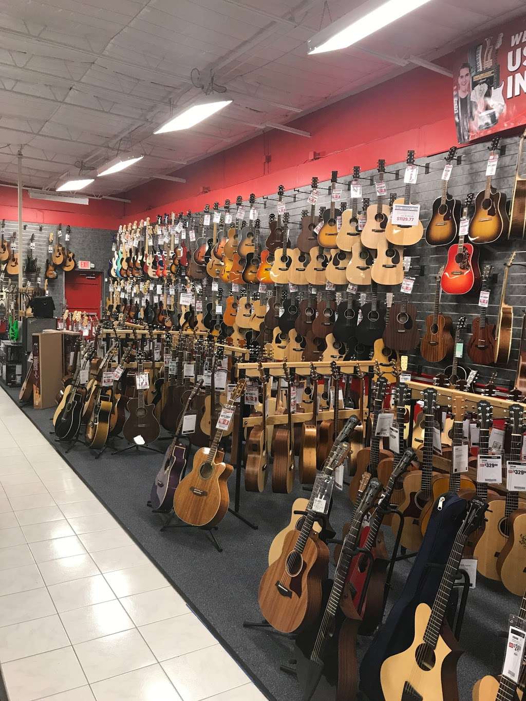 Sam Ash Music Stores | 9941 North Fwy, Houston, TX 77037, USA | Phone: (832) 779-7246