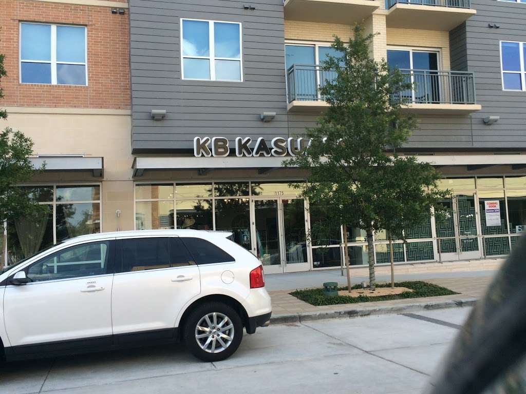 KB Kasuals | #1175, 1950 Hughes Landing Blvd, Spring, TX 77380 | Phone: (281) 782-1006